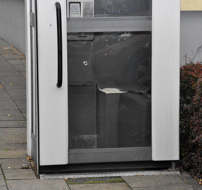 Kofferbombe entschaerft Koeln Graeffstr Subbelratherstr P007.JPG